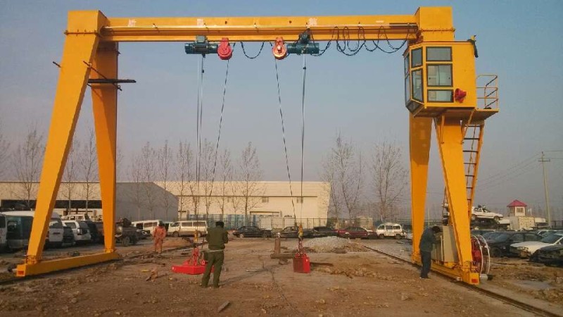MHE型 電動(dòng)葫蘆單梁門(mén)式起重機(jī) MHE type electric hoist single girder gantry crane