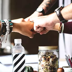 ɽ|xؙC(j)е޹˾조Ʒ|(zh)ġ